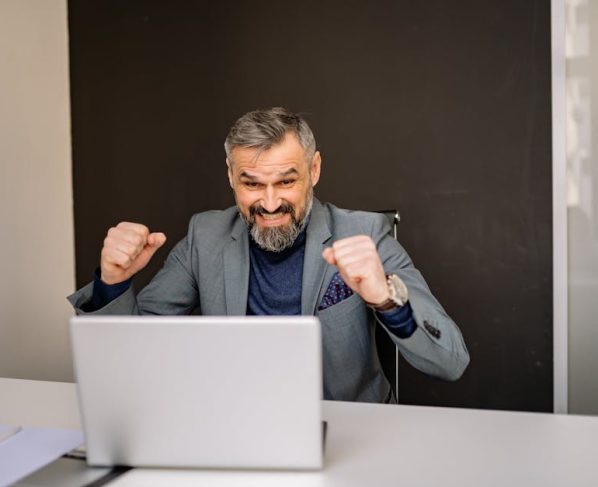 Consultor de Marketing Digital: Como Pequenas Empresas Vendem Mais com Orçamento Enxuto