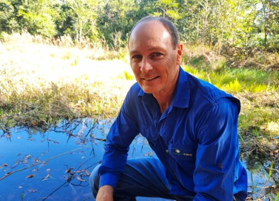 O produtor rural, Rogério Berwanger, apresentou ao HNT o que considera a maior riqueza deixada pelo pai: a nascente e água no interior da fazenda.